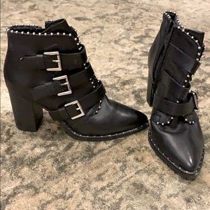 Steve Madden humble bootie